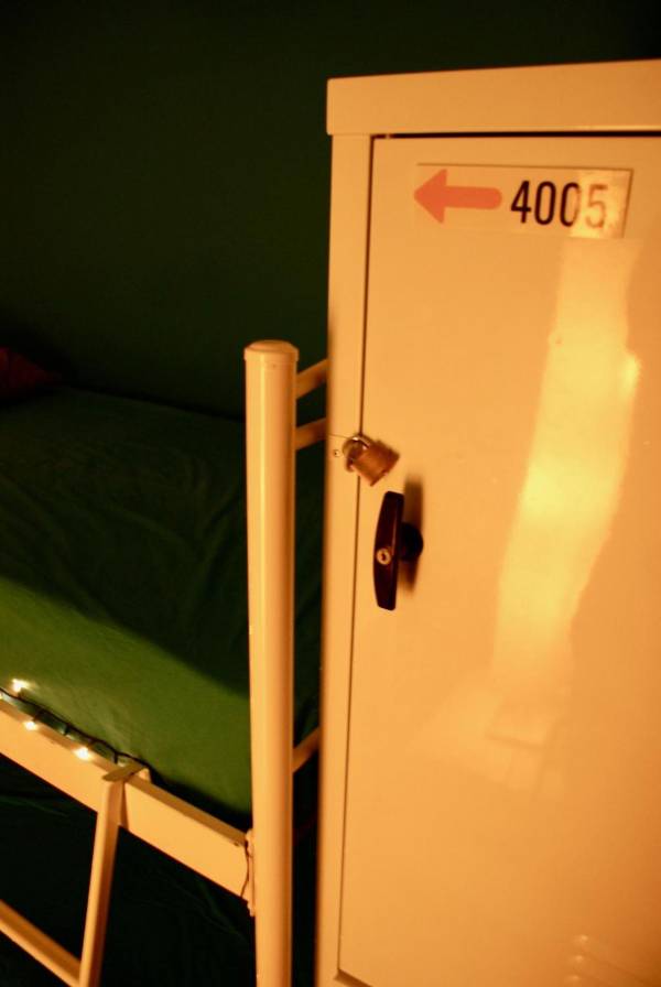 Lit dans un dortoir mixte de 4 lits